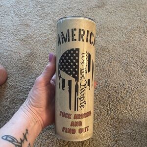 Patriotic 20oz Tumbler with American Flag Design